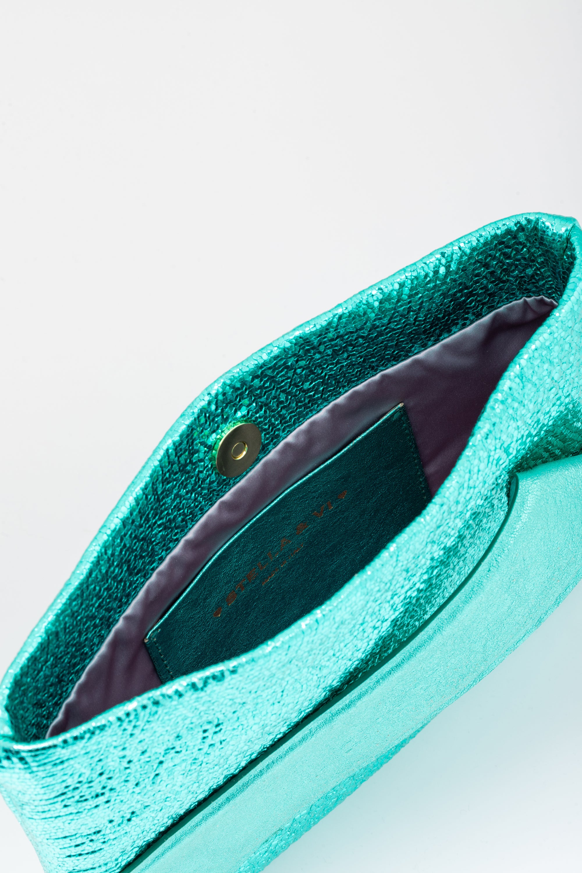 borsa-donna-merylin-pelle-acqua-2-_interno-Stella_Vi_E-shop