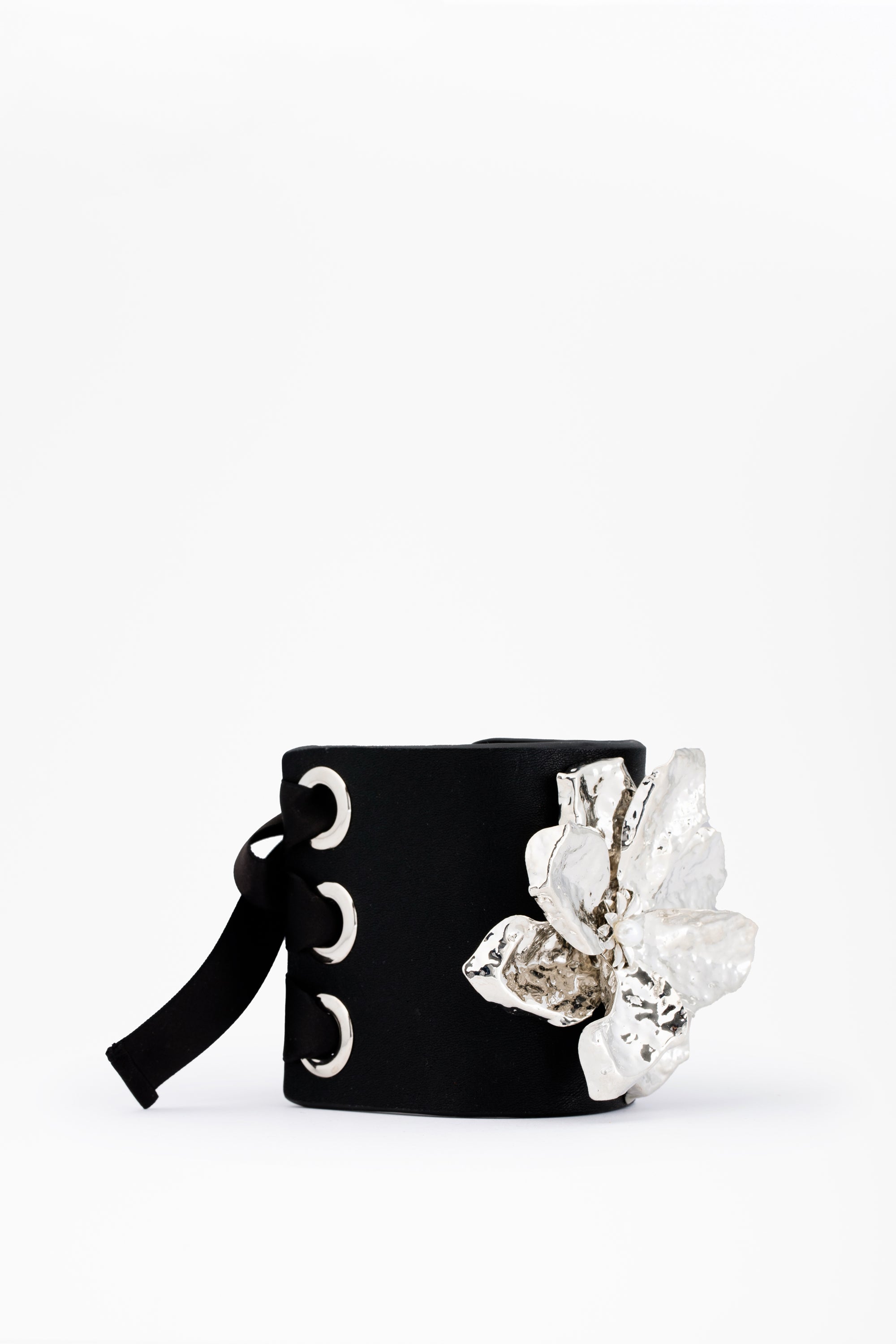bracciale-donna-pelle-metallo-fiore-silver-lato-210_Stella_Vi_E-shop_2025_12_05_397