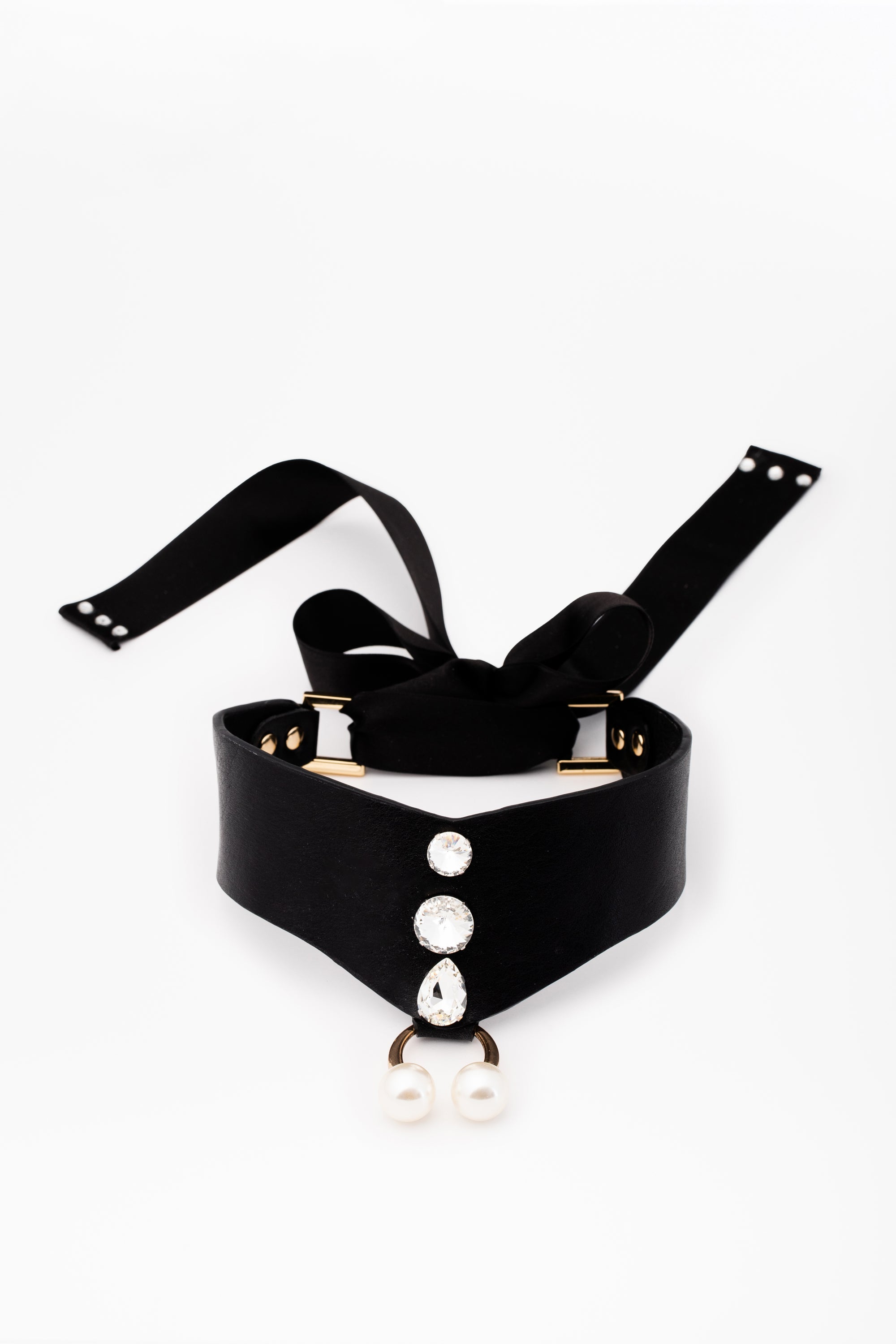 choker-donna-pelle-cristalli-perle-piercing-bianco-181_Stella_Vi_E-shop_2025_12_04_342