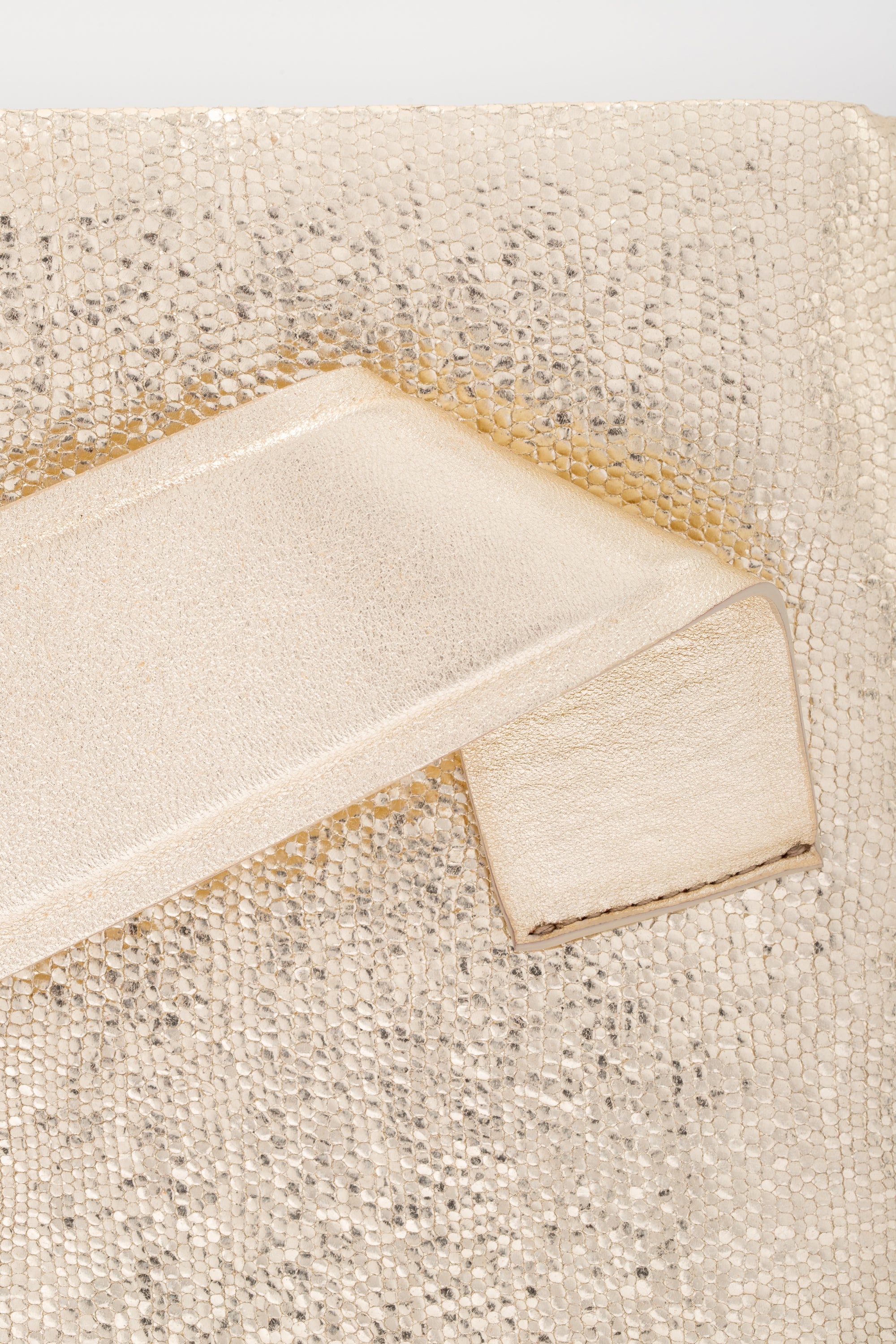 borsa-donna-merylin-pelle-champagne_dettaglio-Stella_Vi_E-shop