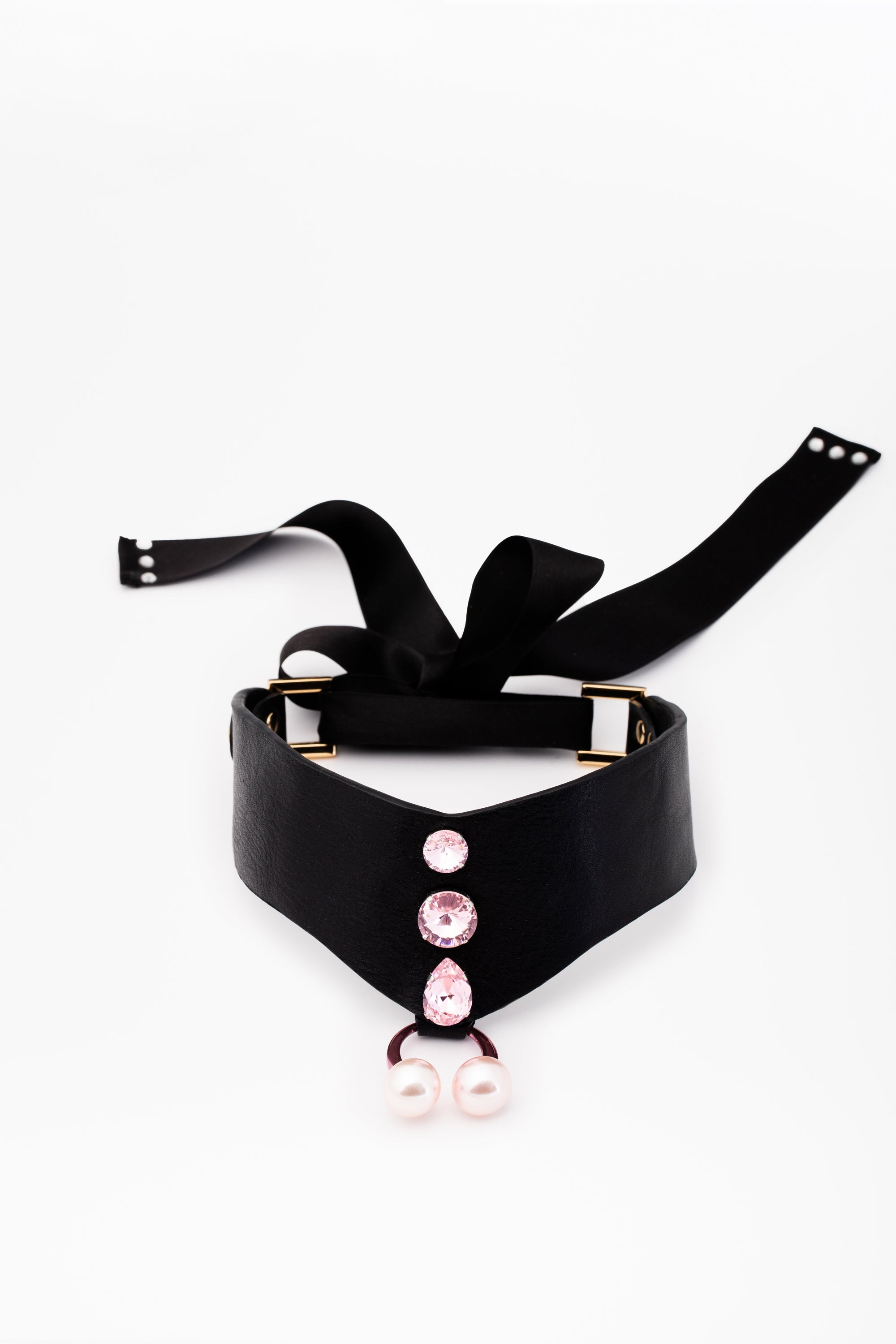 choker-donna-pelle-cristalli-perle-piercing-rosa-
