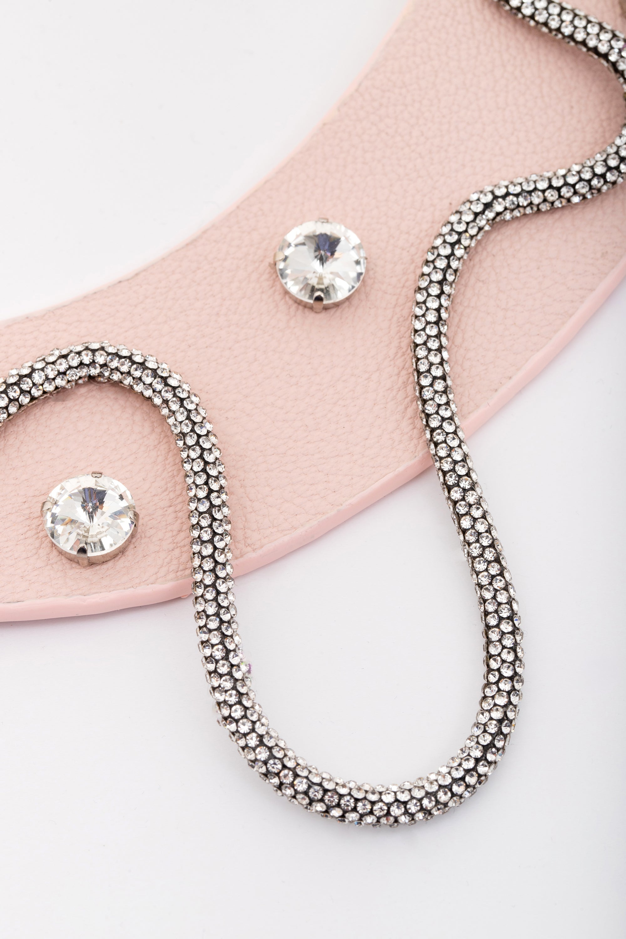 ALDA -  THE STRONG PINK