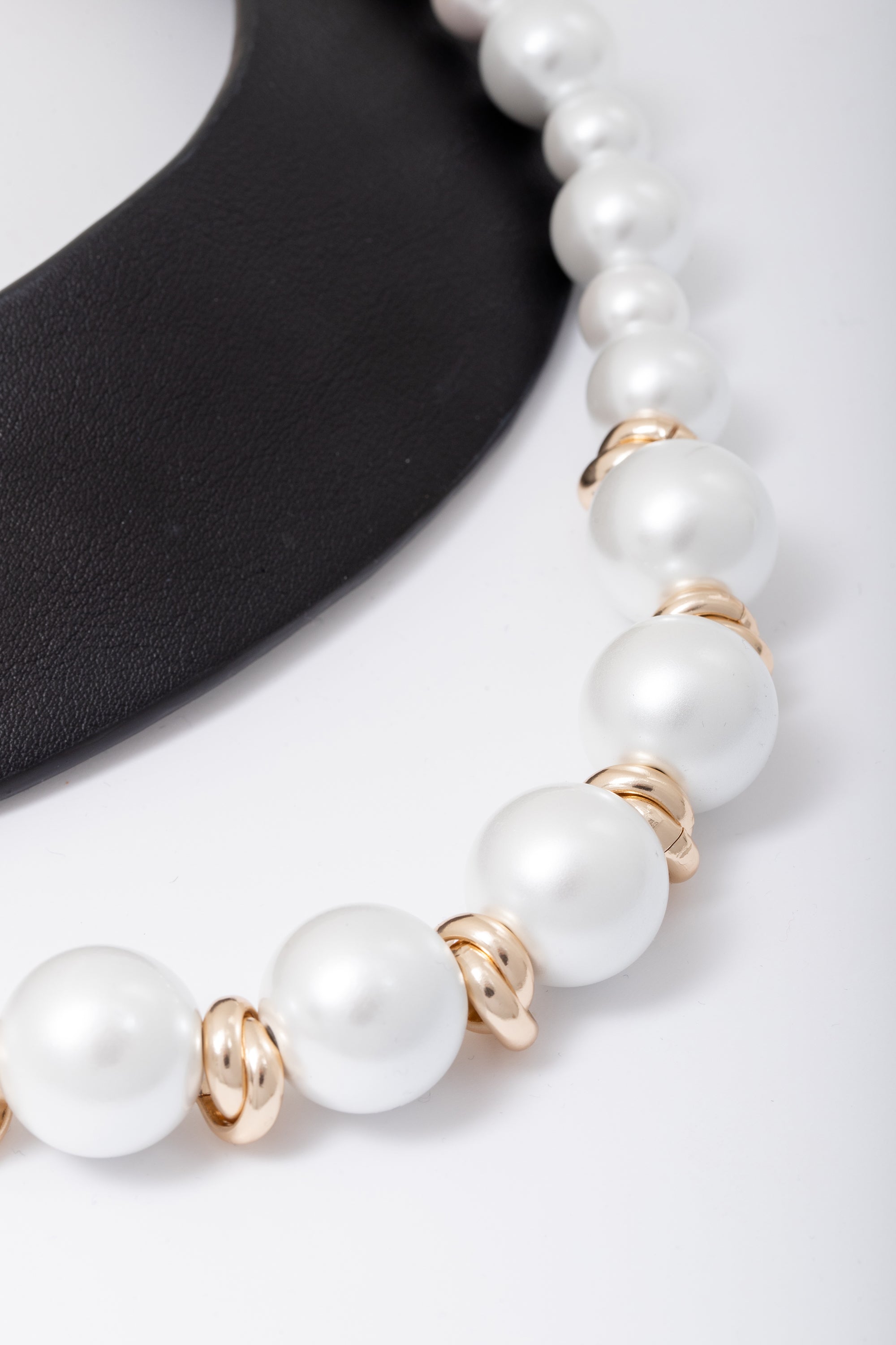 collier-donna-perle-pelle-metallo_Stella_Vi_E-shop_dettaglio